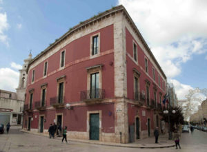 palazzo municipale turi